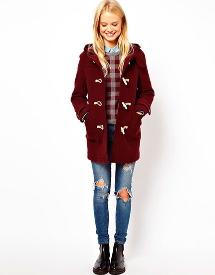 Look femminile con dufflecoat Femminile con dufflecoat