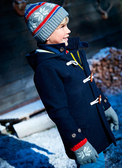 L`immagine con il dufflecoat da bambino Il dufflecoat da bambino al nord