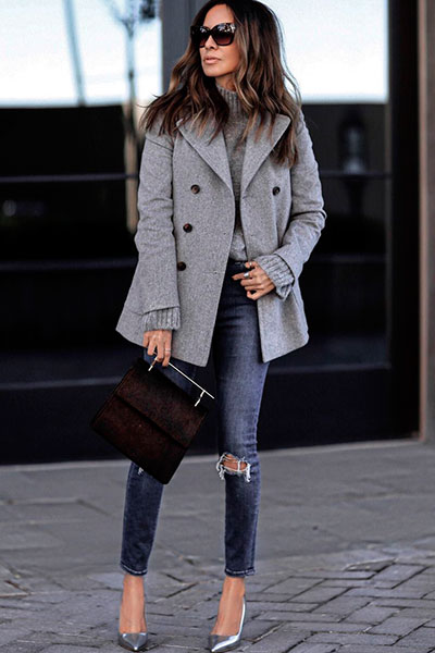Combinazione di Caban e jeans Pea coat femminile e jeans