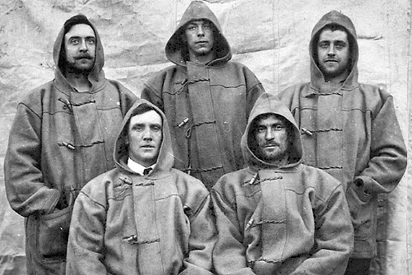 I marinai britannici in dufflecoat I marinai in dufflecoat