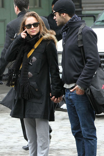 Attrice Natalie Portman in dufflecoat Natalie Portman in dufflecoat